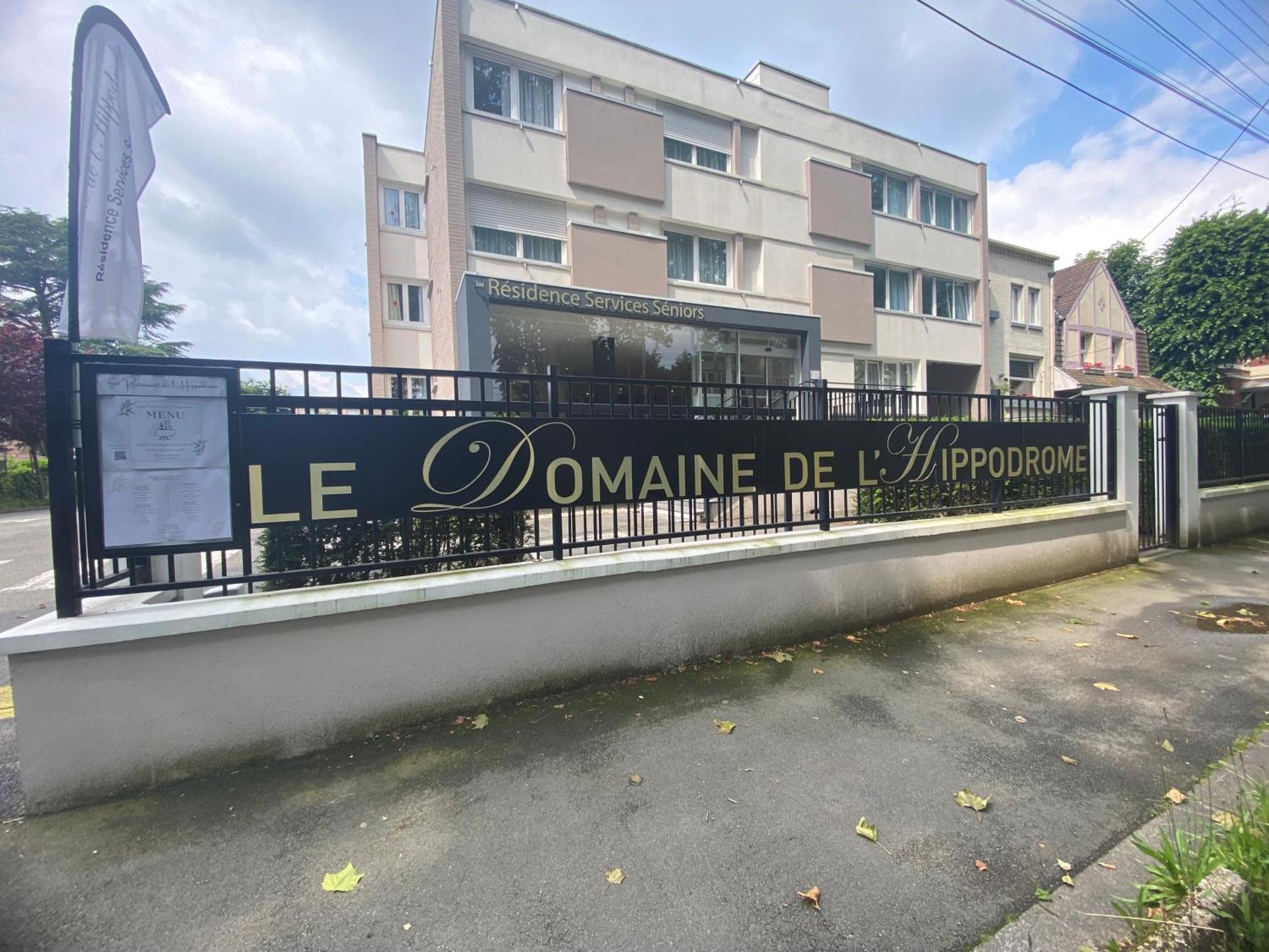 Les Appartements De L'Hippodrome Lambersart Exterior foto